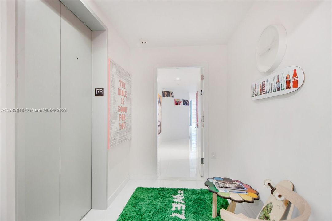 最近租的: $5,500 (1 贝兹, 2 浴室, 1386 平方英尺)