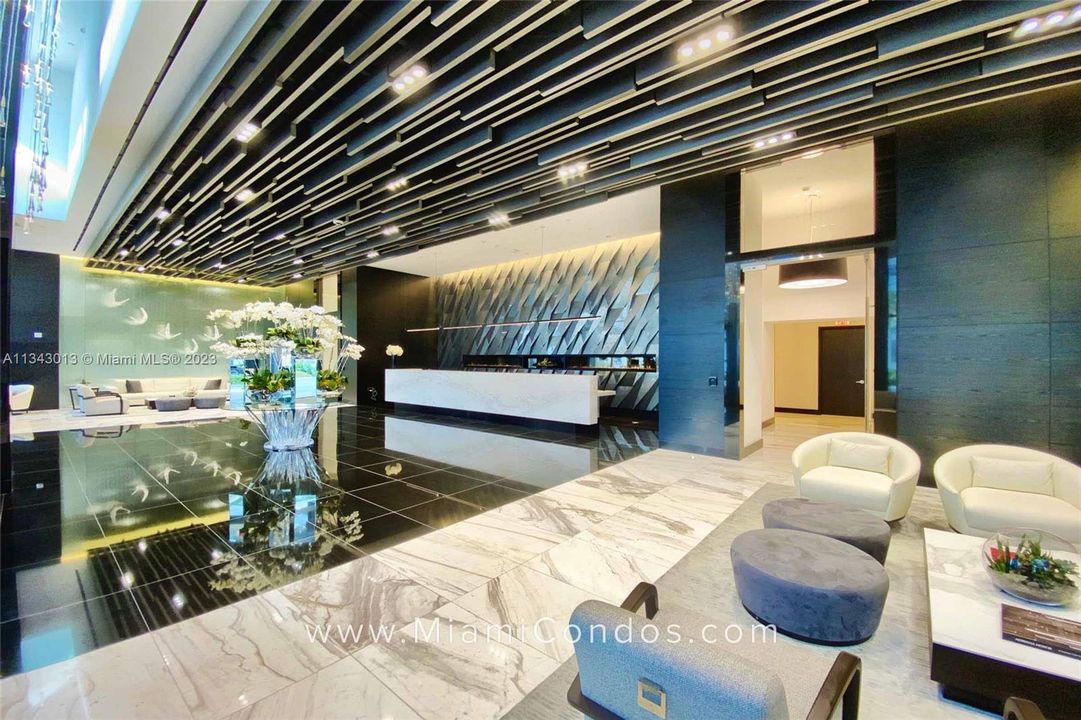 最近租的: $5,500 (1 贝兹, 2 浴室, 1386 平方英尺)