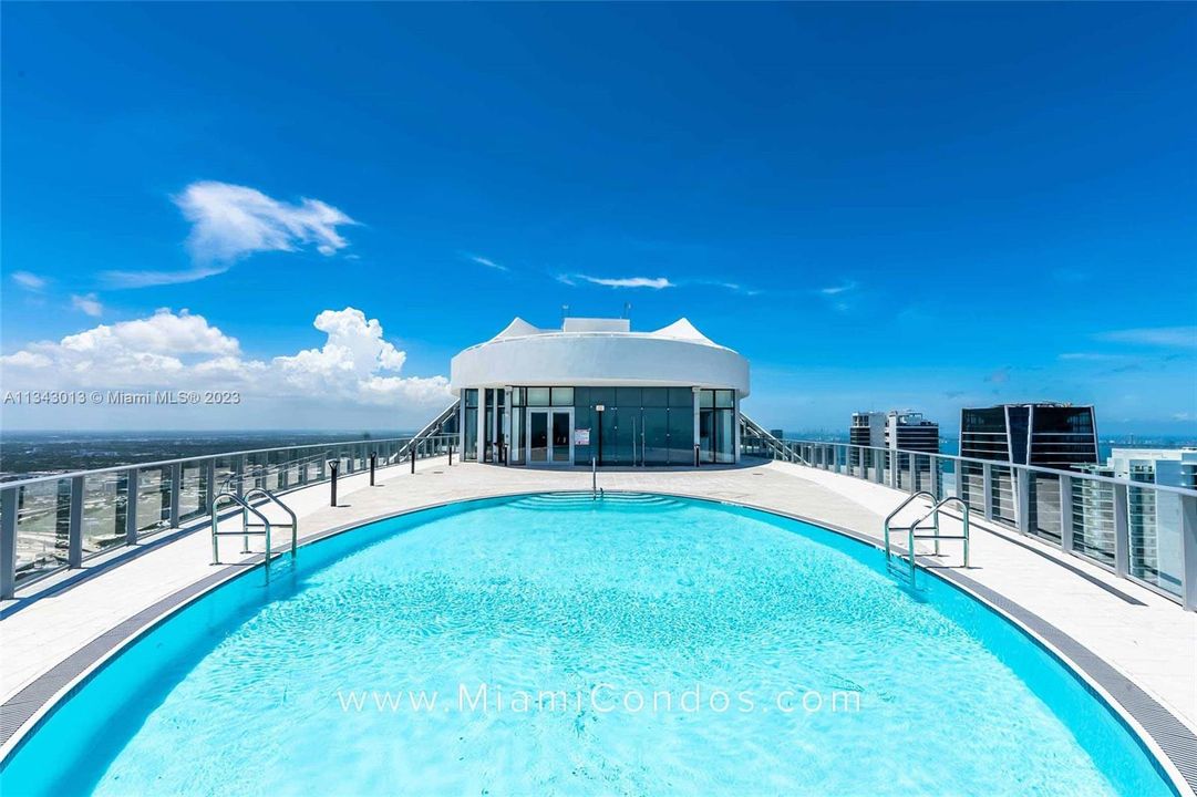 最近租的: $5,500 (1 贝兹, 2 浴室, 1386 平方英尺)