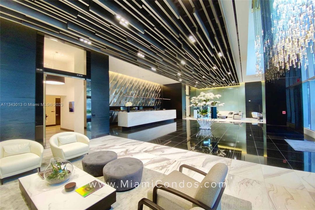 最近租的: $5,500 (1 贝兹, 2 浴室, 1386 平方英尺)