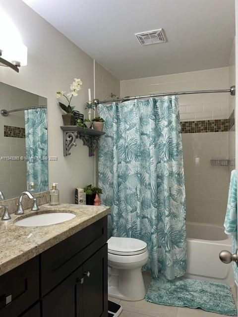 Недавно продано: $219,000 (2 спален, 2 ванн, 1089 Квадратных фут)