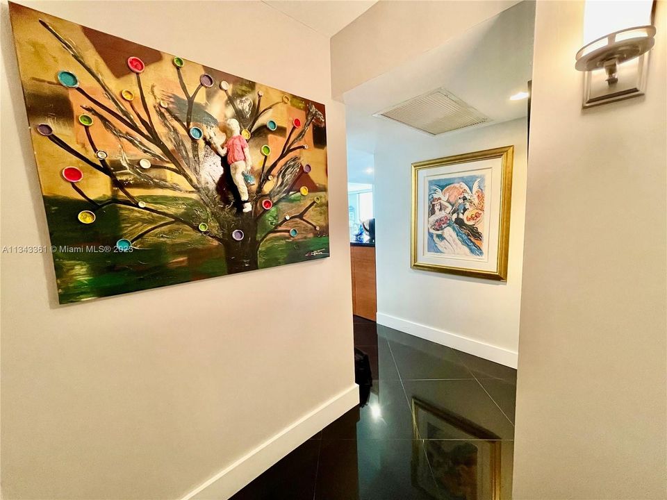 Recently Sold: $998,000 (2 beds, 2 baths, 1450 Square Feet)