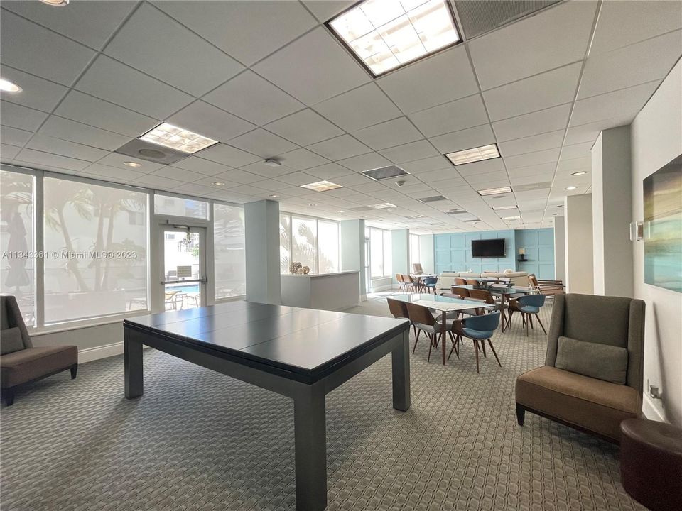 Recently Sold: $998,000 (2 beds, 2 baths, 1450 Square Feet)