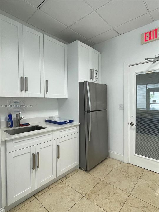 Recently Sold: $998,000 (2 beds, 2 baths, 1450 Square Feet)