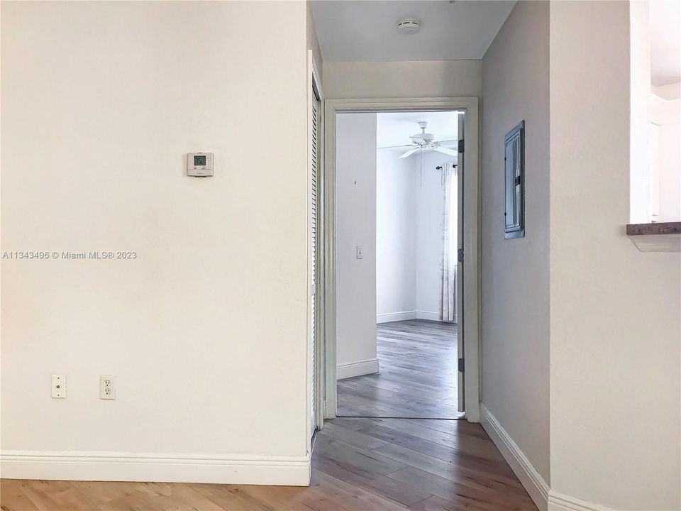 Recientemente alquilado: $2,600 (2 camas, 2 baños, 1309 Pies cuadrados)
