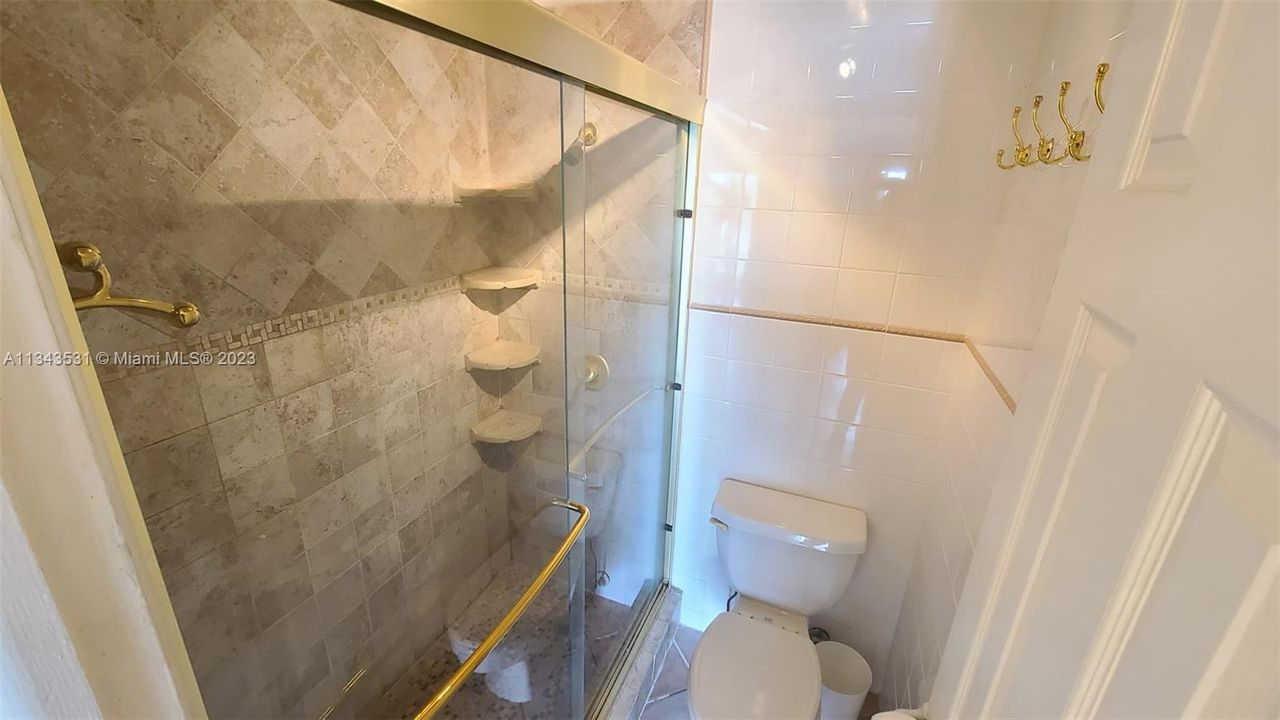 最近售出: $699,000 (2 贝兹, 2 浴室, 1123 平方英尺)