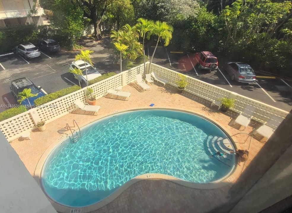 最近售出: $699,000 (2 贝兹, 2 浴室, 1123 平方英尺)