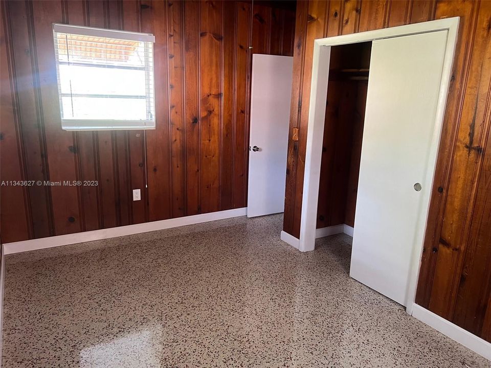 Recently Rented: $2,600 (2 beds, 1 baths, 1745 Square Feet)