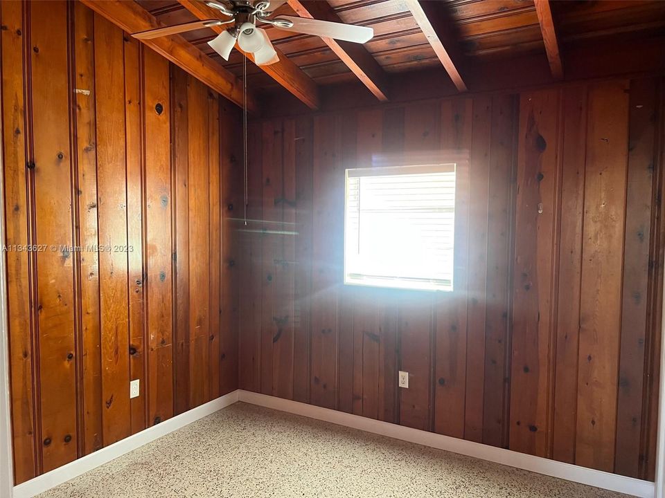 Recently Rented: $2,600 (2 beds, 1 baths, 1745 Square Feet)