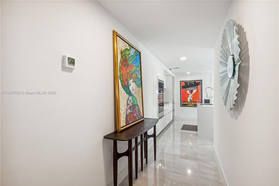 Недавно продано: $850,000 (1 спален, 2 ванн, 985 Квадратных фут)