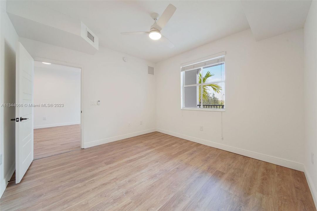 Recently Rented: $2,185 (1 beds, 1 baths, 800 Square Feet)
