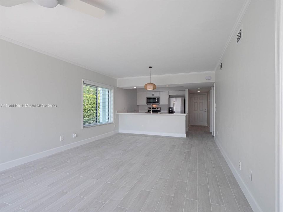 Recently Sold: $579,000 (2 beds, 2 baths, 1100 Square Feet)