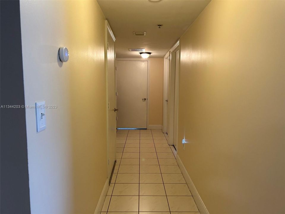 Vendido Recientemente: $200,000 (2 camas, 2 baños, 1050 Pies cuadrados)