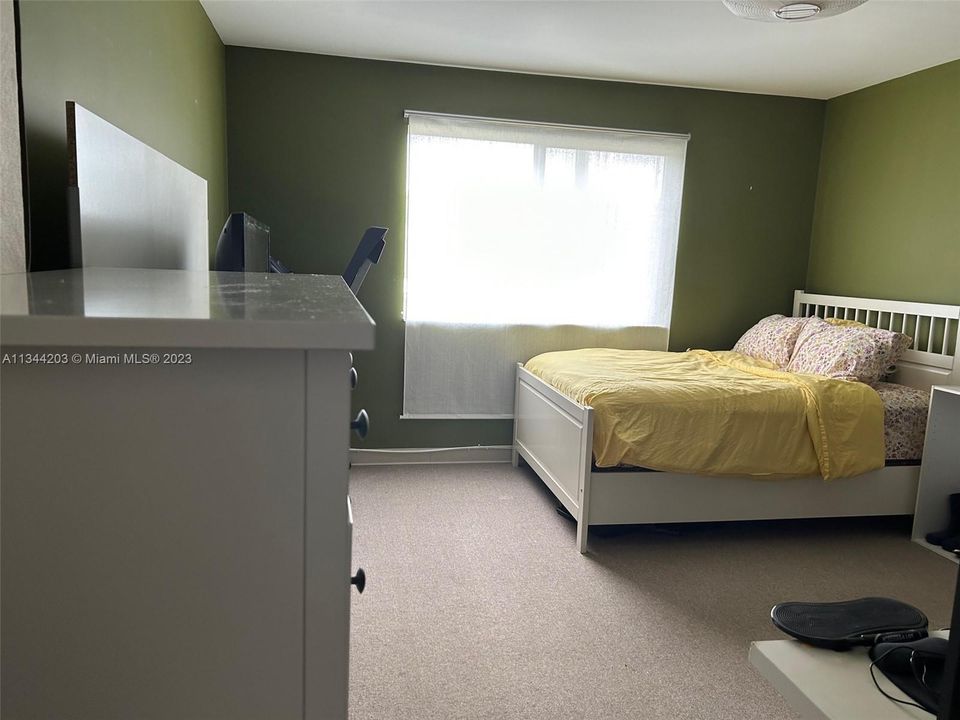 Vendido Recientemente: $200,000 (2 camas, 2 baños, 1050 Pies cuadrados)