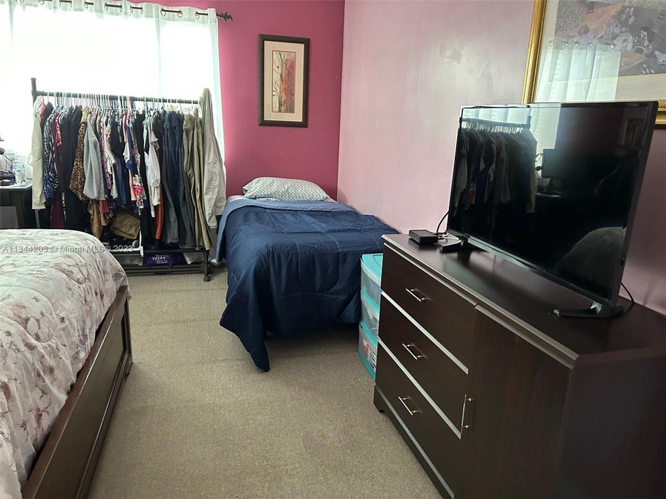 Vendido Recientemente: $200,000 (2 camas, 2 baños, 1050 Pies cuadrados)