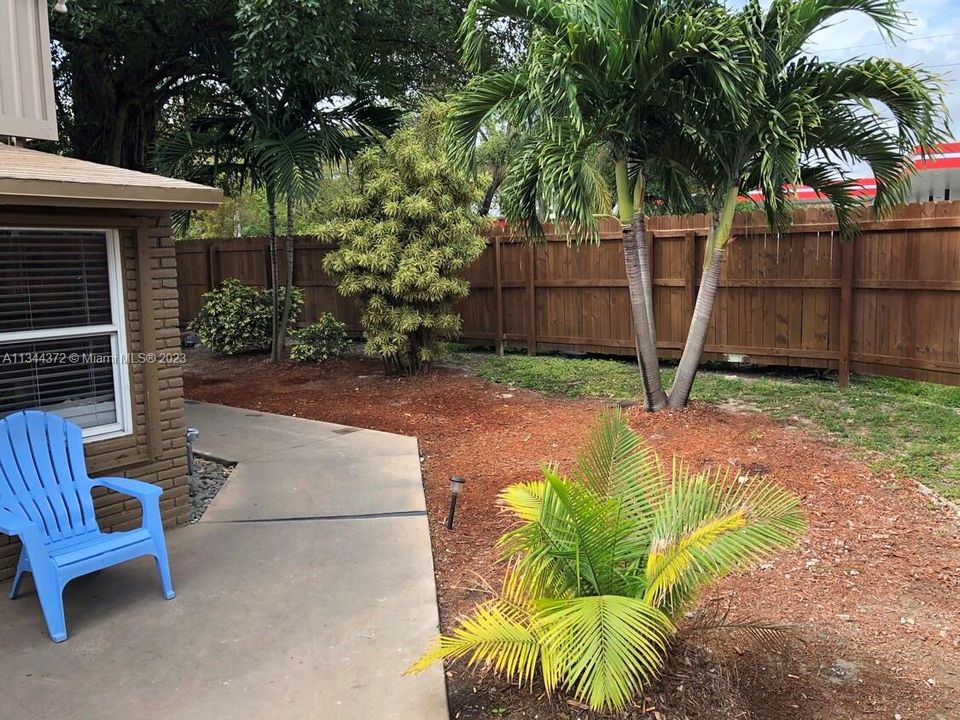 Recently Sold: $3,999,000 (0 beds, 0 baths, 0 Square Feet)