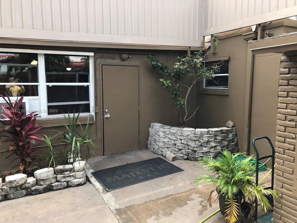 Recently Sold: $3,999,000 (0 beds, 0 baths, 0 Square Feet)