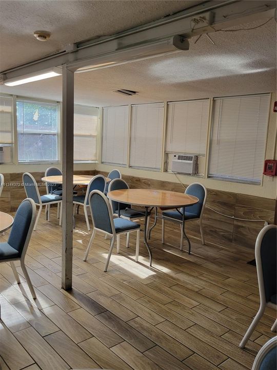 Recently Sold: $3,999,000 (0 beds, 0 baths, 0 Square Feet)