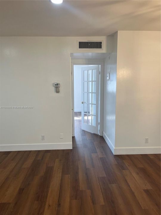 Recently Sold: $145,000 (1 beds, 1 baths, 720 Square Feet)