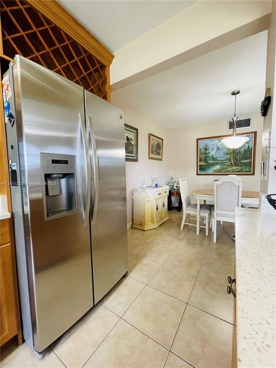 Vendido Recientemente: $119,900 (1 camas, 1 baños, 836 Pies cuadrados)