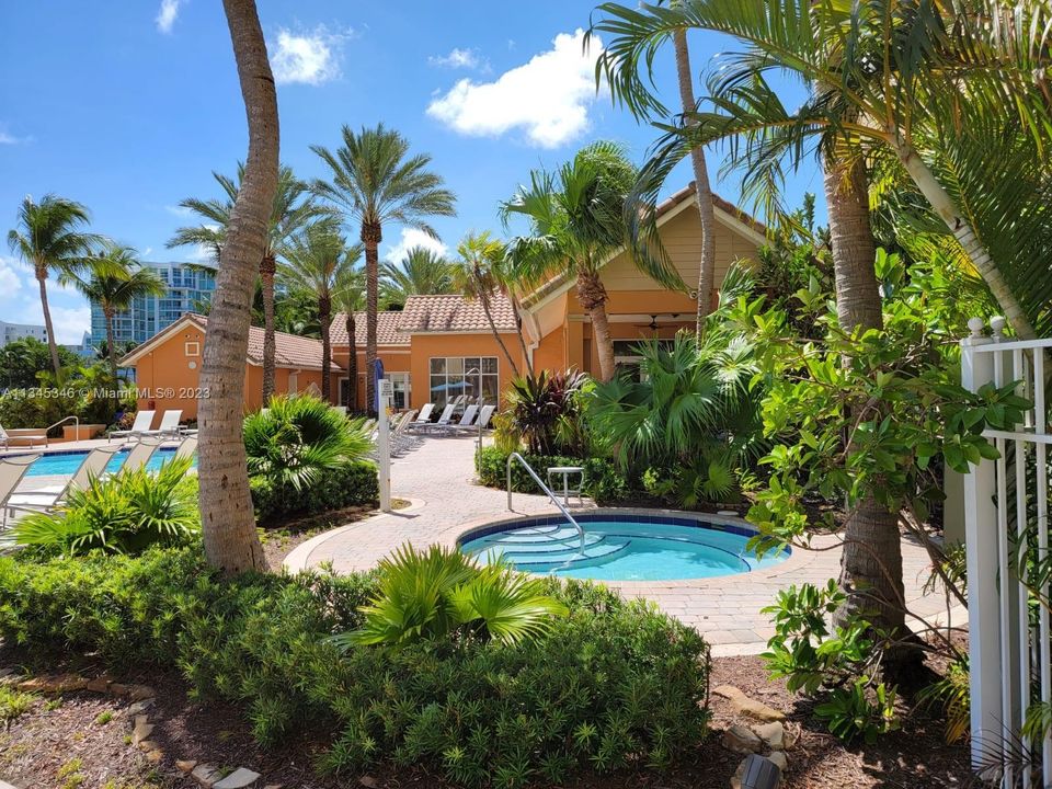 Recently Sold: $870,000 (3 beds, 2 baths, 1846 Square Feet)