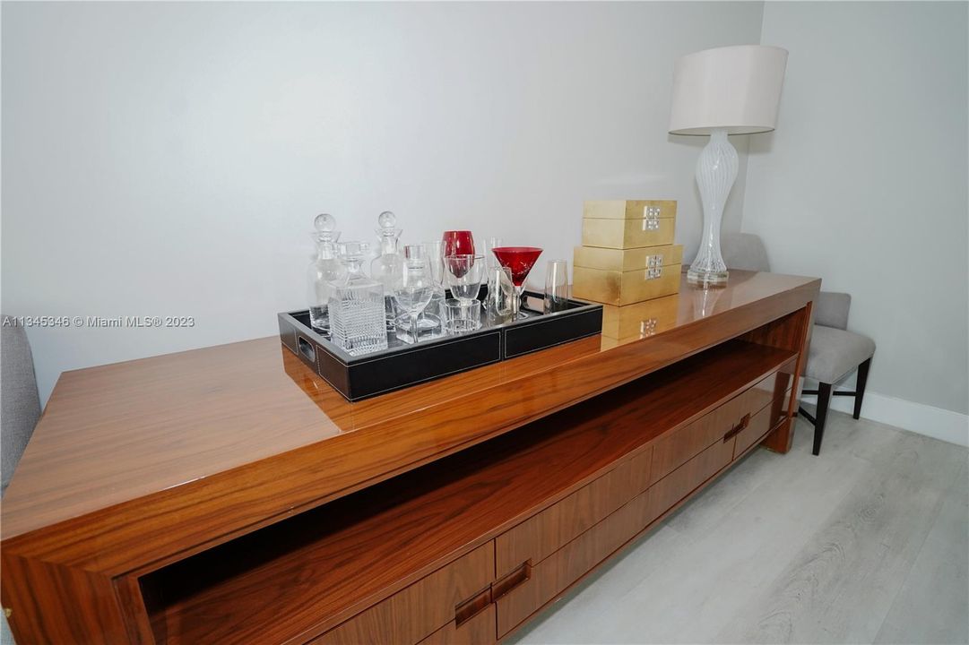 Recently Sold: $870,000 (3 beds, 2 baths, 1846 Square Feet)