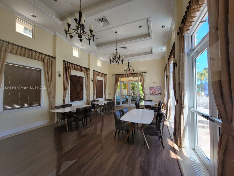 Recently Sold: $870,000 (3 beds, 2 baths, 1846 Square Feet)