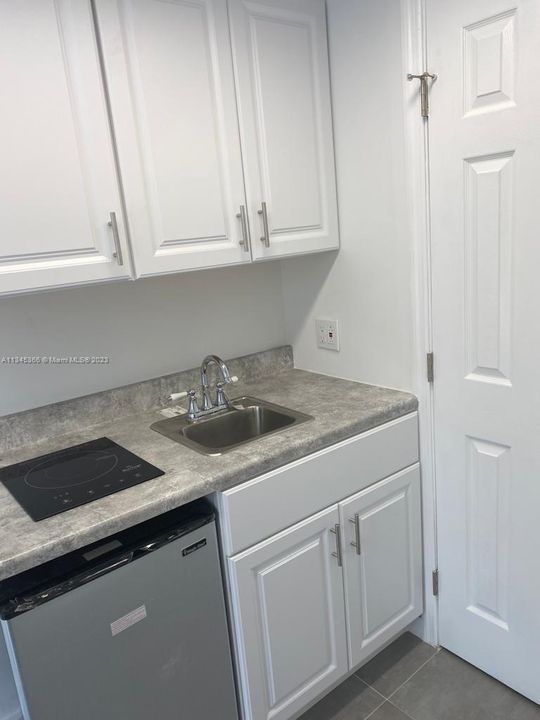 Недавно арендовано: $1,000 (0 спален, 1 ванн, 483 Квадратных фут)