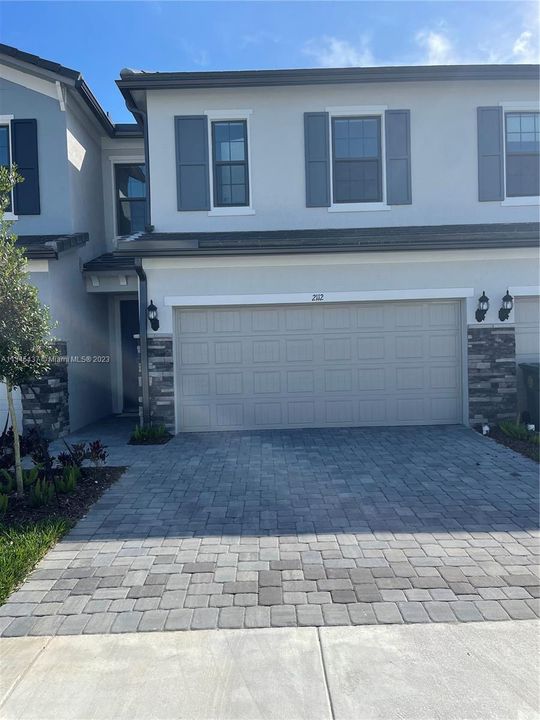 Recientemente alquilado: $3,850 (3 camas, 2 baños, 0 Pies cuadrados)