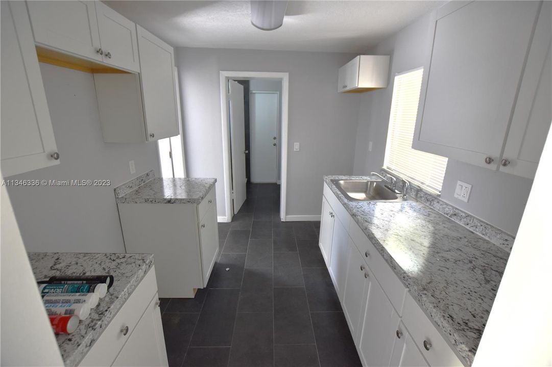 最近售出: $725,000 (0 贝兹, 0 浴室, 2013 平方英尺)