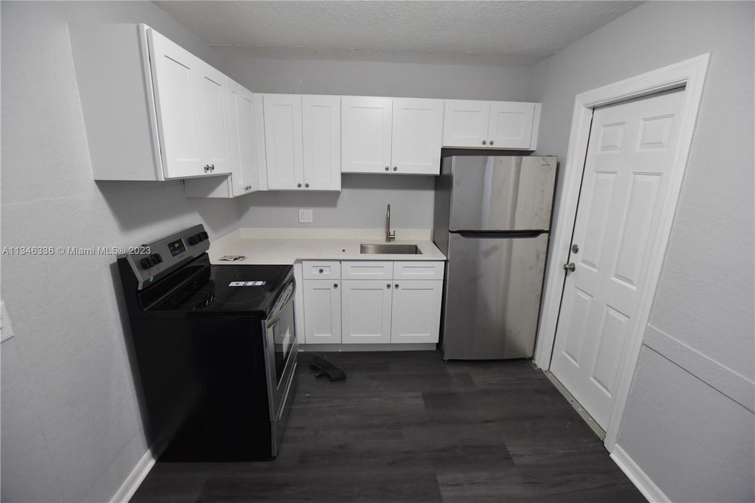 最近售出: $725,000 (0 贝兹, 0 浴室, 2013 平方英尺)