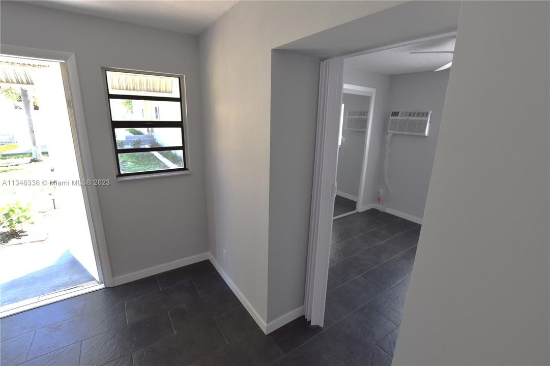 最近售出: $725,000 (0 贝兹, 0 浴室, 2013 平方英尺)