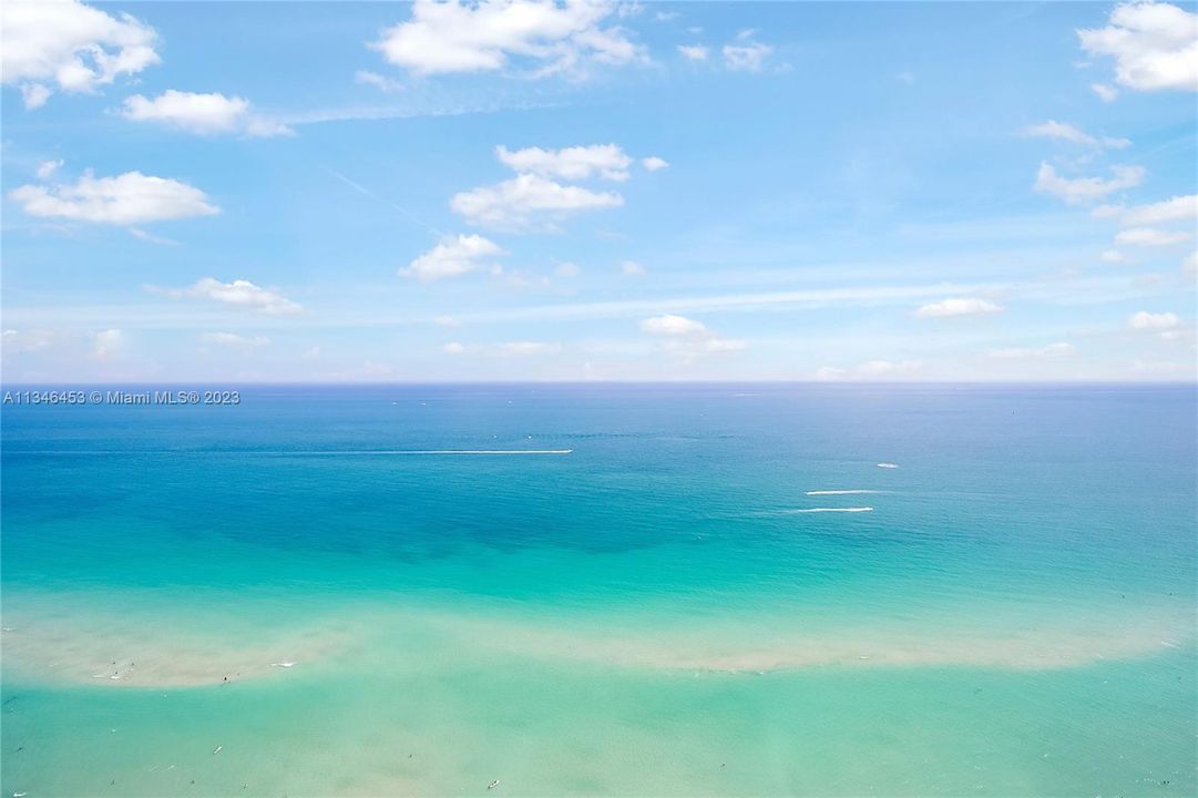 Vendido Recientemente: $2,800,000 (3 camas, 3 baños, 1933 Pies cuadrados)