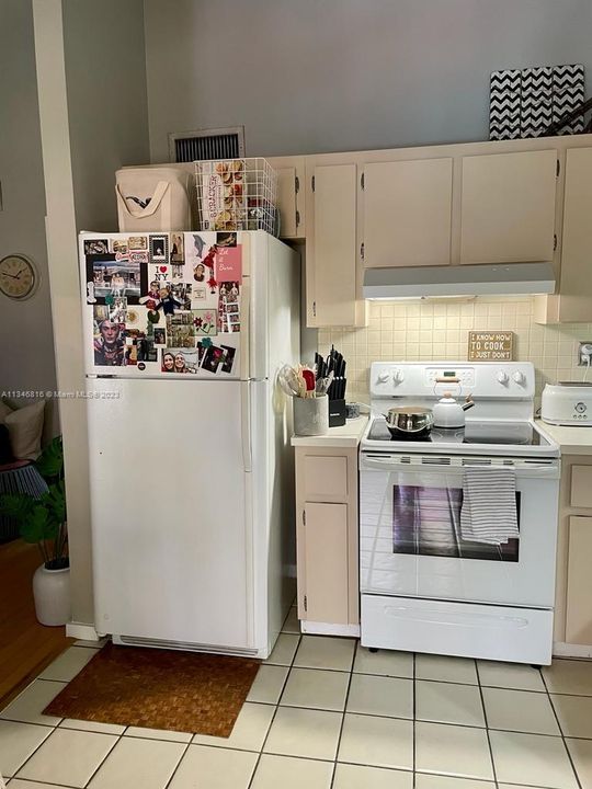 Recently Rented: $2,400 (2 beds, 2 baths, 952 Square Feet)