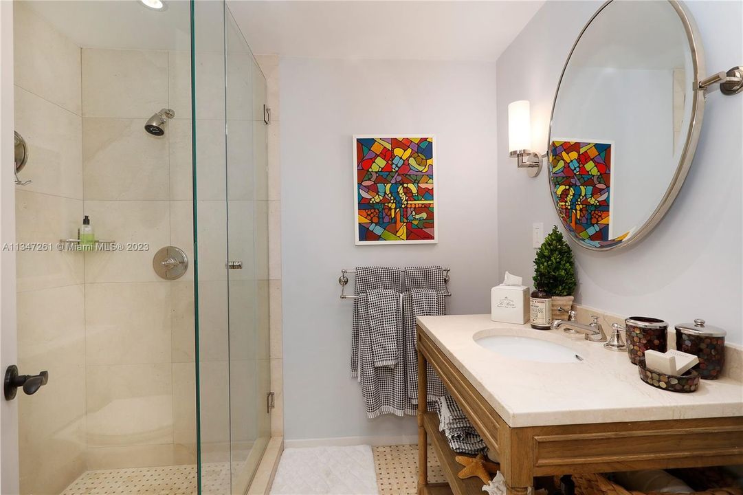 最近售出: $3,750,000 (4 贝兹, 4 浴室, 4065 平方英尺)