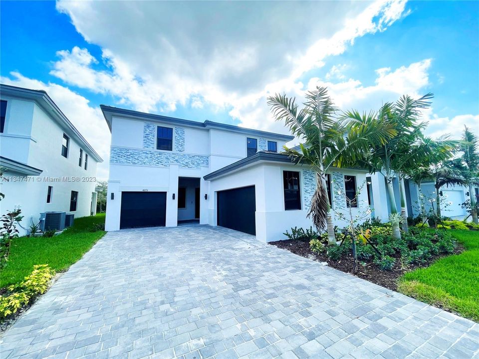 Recently Rented: $6,600 (5 beds, 4 baths, 0 Square Feet)