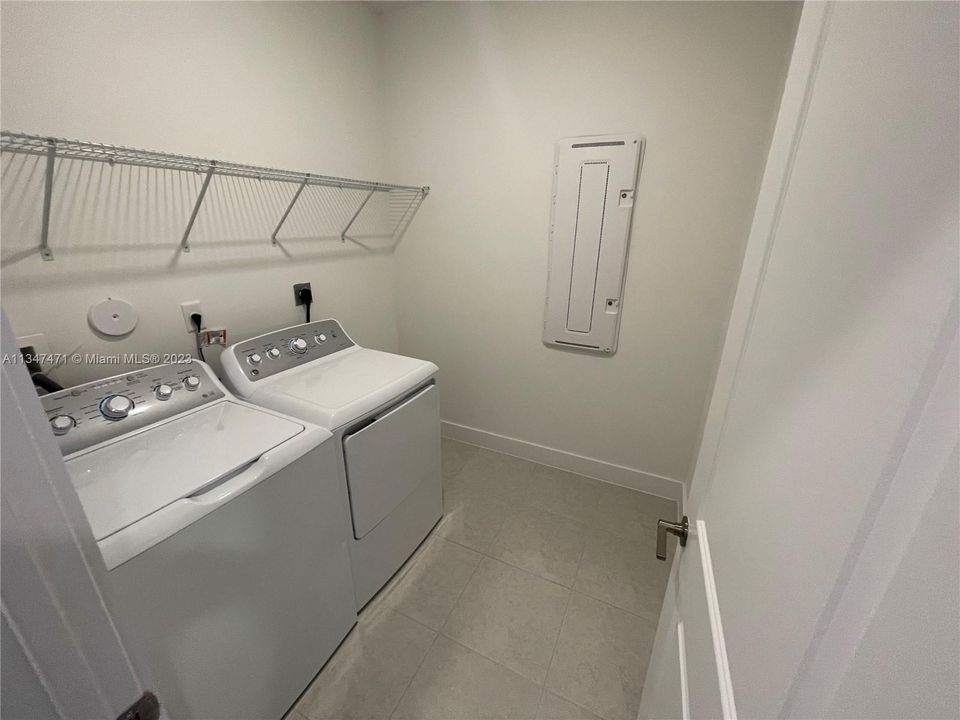 Recently Rented: $6,600 (5 beds, 4 baths, 0 Square Feet)