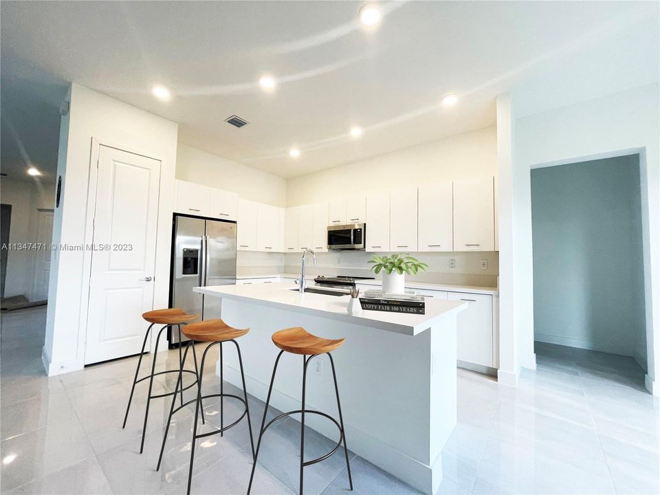 Recently Rented: $6,600 (5 beds, 4 baths, 0 Square Feet)