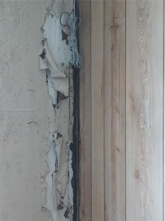 最近售出: $250,000 (4 贝兹, 2 浴室, 1753 平方英尺)