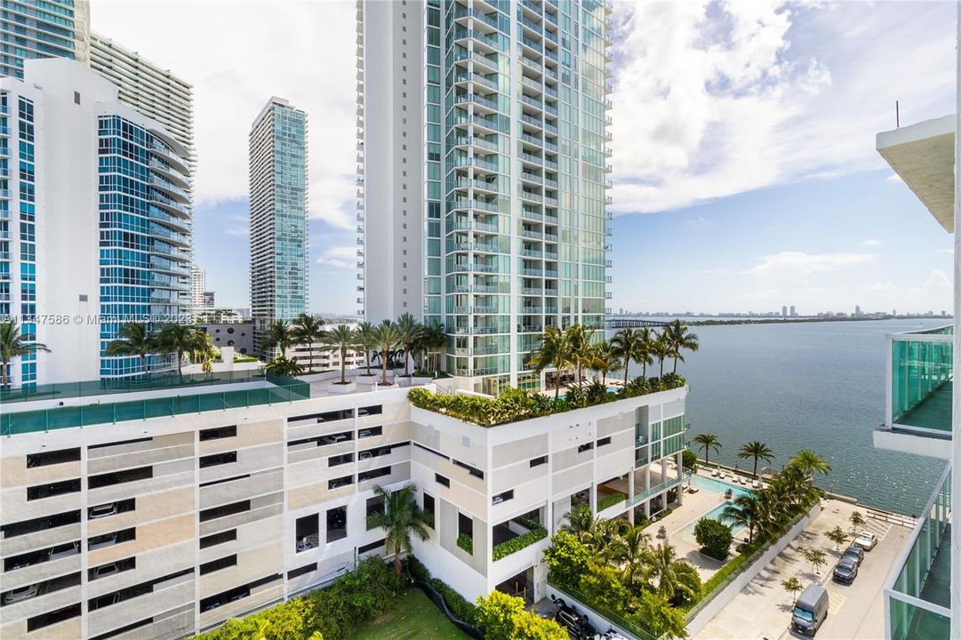 Recently Rented: $3,650 (2 beds, 2 baths, 1065 Square Feet)