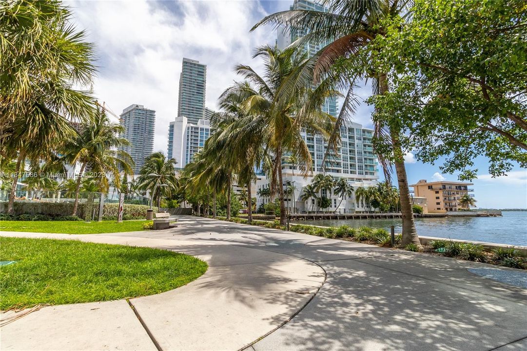Recently Rented: $3,650 (2 beds, 2 baths, 1065 Square Feet)
