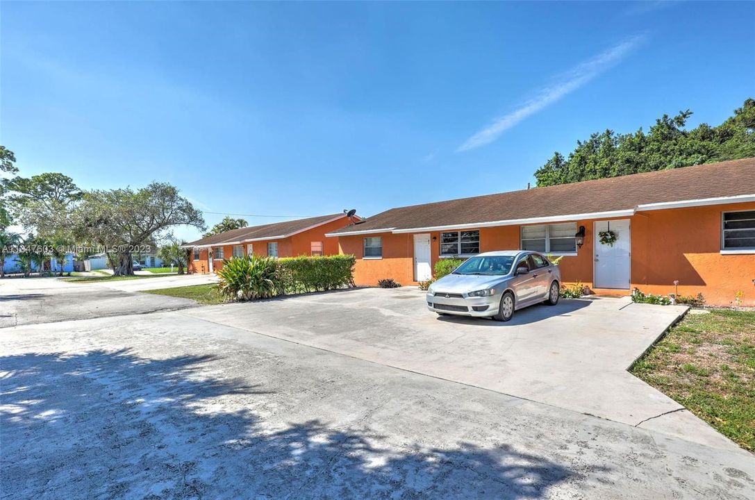 Recently Sold: $950,000 (0 beds, 0 baths, 3600 Square Feet)