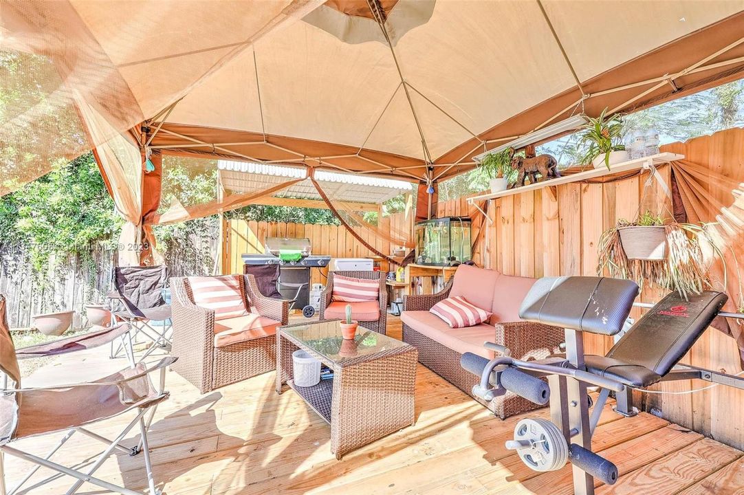 Recently Sold: $950,000 (0 beds, 0 baths, 3600 Square Feet)