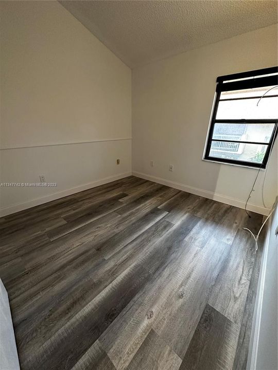 Недавно продано: $490,000 (3 спален, 2 ванн, 1348 Квадратных фут)