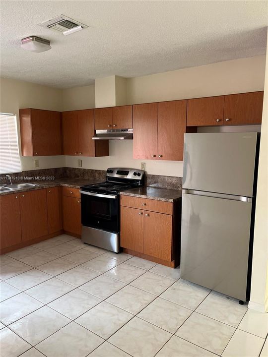 Recently Rented: $2,000 (2 beds, 2 baths, 0 Square Feet)