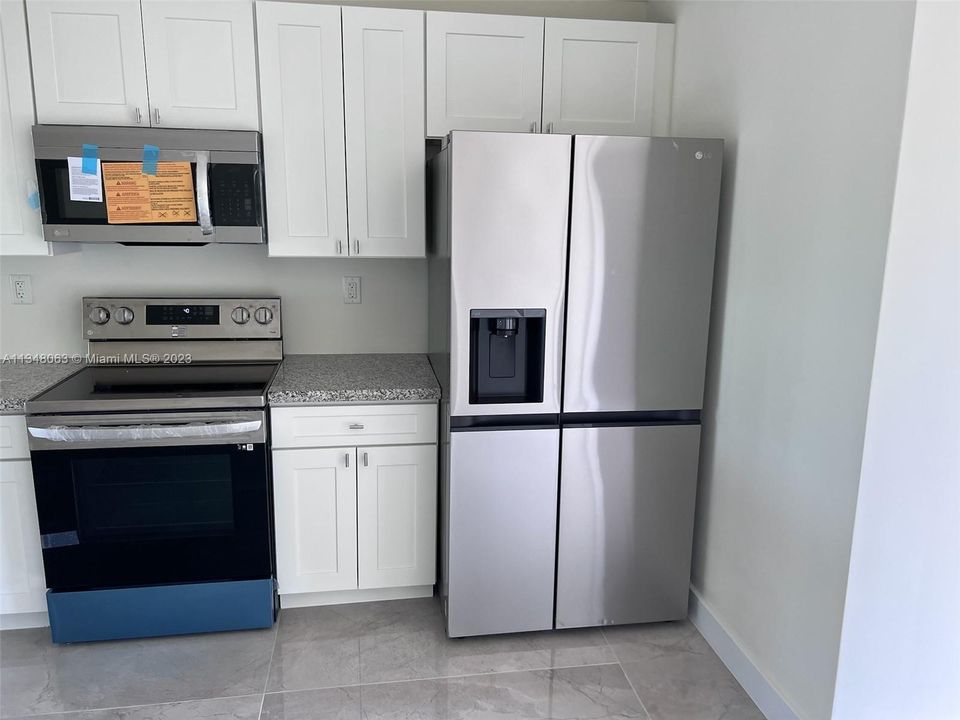 Recently Rented: $2,300 (3 beds, 2 baths, 1540 Square Feet)