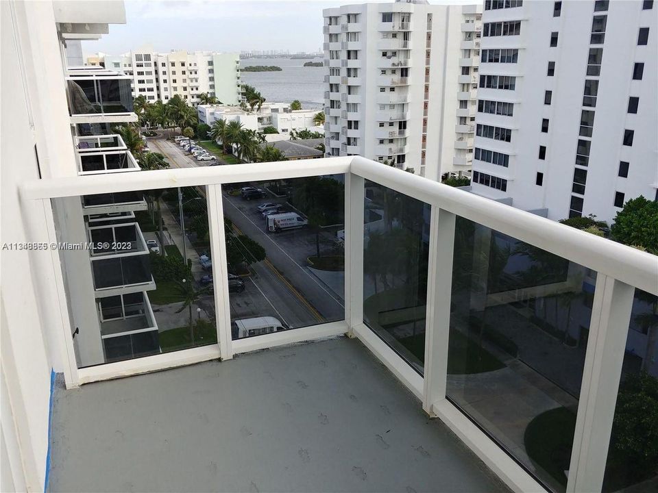 Recently Rented: $2,300 (1 beds, 1 baths, 760 Square Feet)