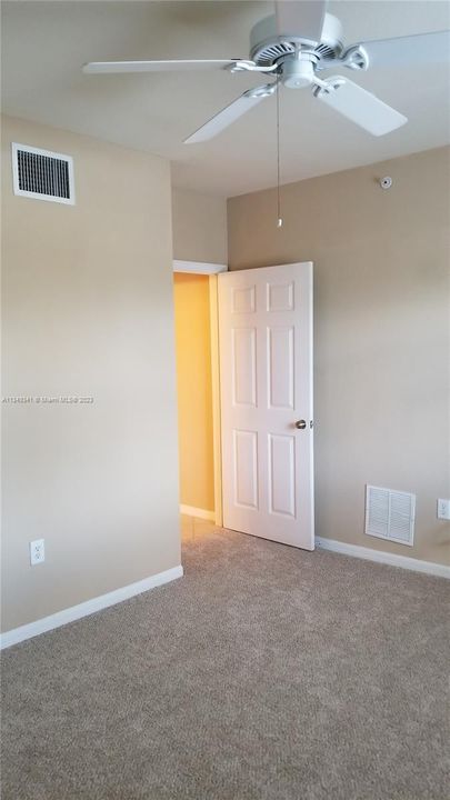 Recently Rented: $2,200 (2 beds, 2 baths, 1058 Square Feet)