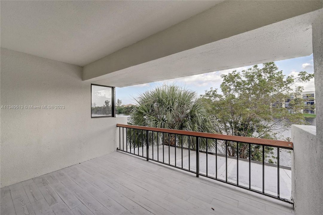 Recently Sold: $349,999 (3 beds, 2 baths, 1540 Square Feet)
