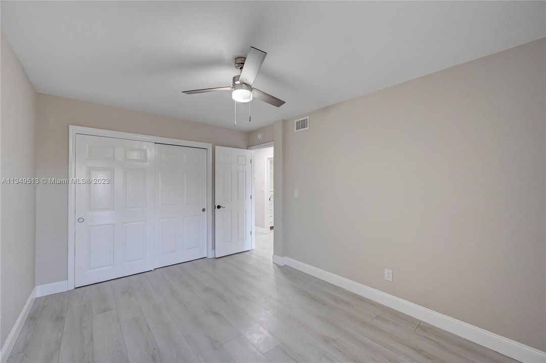 Recently Sold: $349,999 (3 beds, 2 baths, 1540 Square Feet)